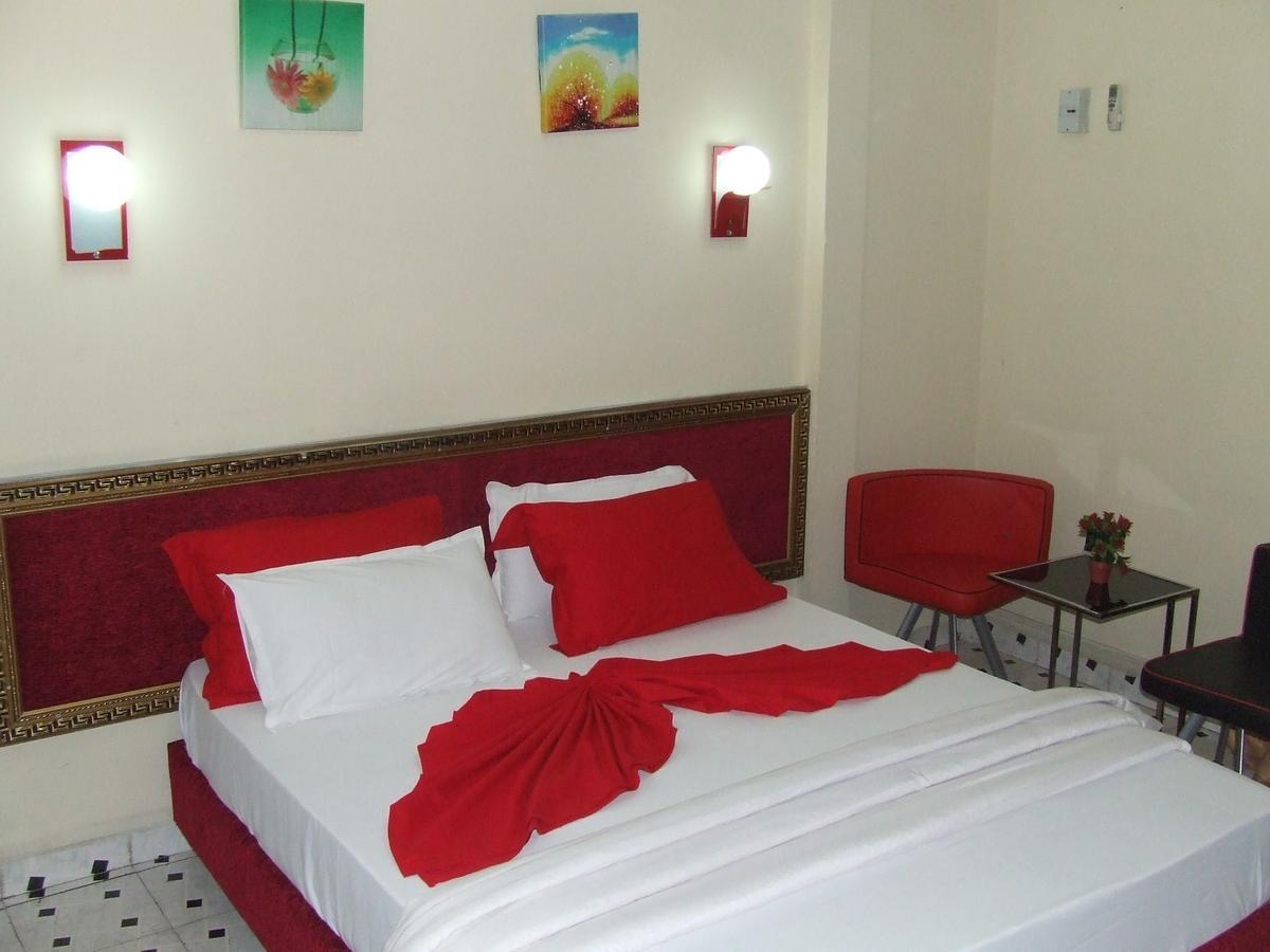 Hotel Relax Kinshasa Exteriör bild